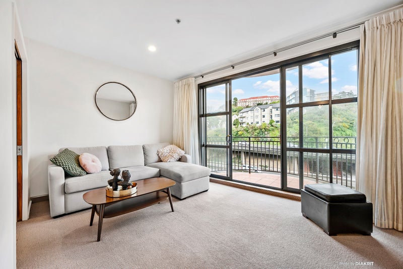 4P/154 The Terrace, Wellington Central, Wellington - Carousel 1