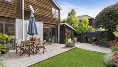 3/88 Riddell Road, Glendowie, Auckland - Carousel 1