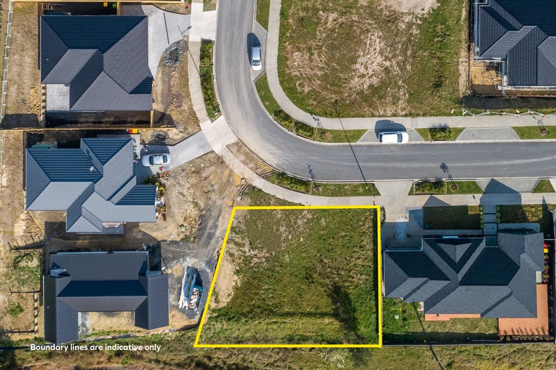 18 Jeroboam Loop, Kumeū - Carousel 5