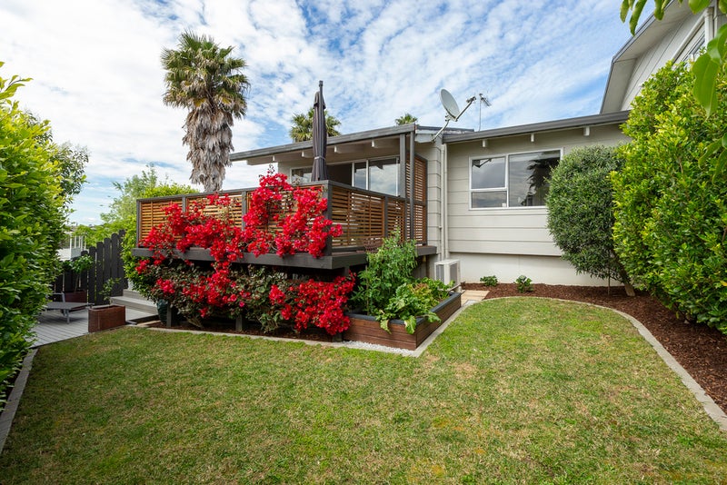 4/6 Lush Avenue, St Johns, Auckland - Carousel 1