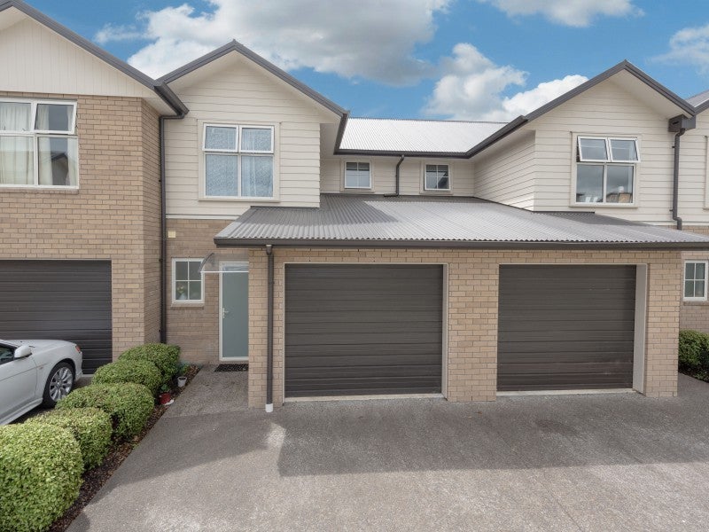 73 Chiefs Court, Hamilton East, Hamilton - Carousel 2