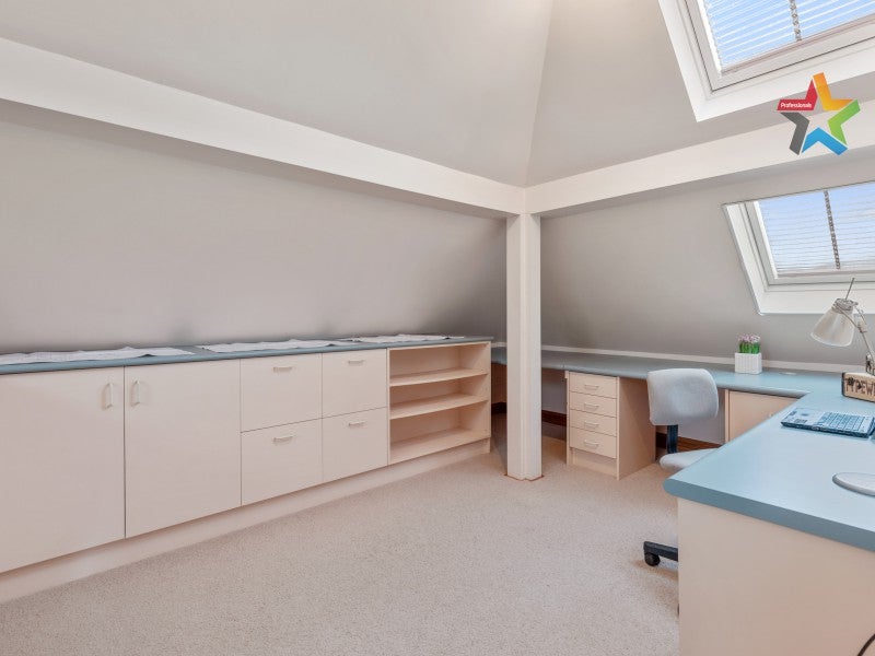 1/16 Maire Street, Woburn, Lower Hutt - Carousel 20