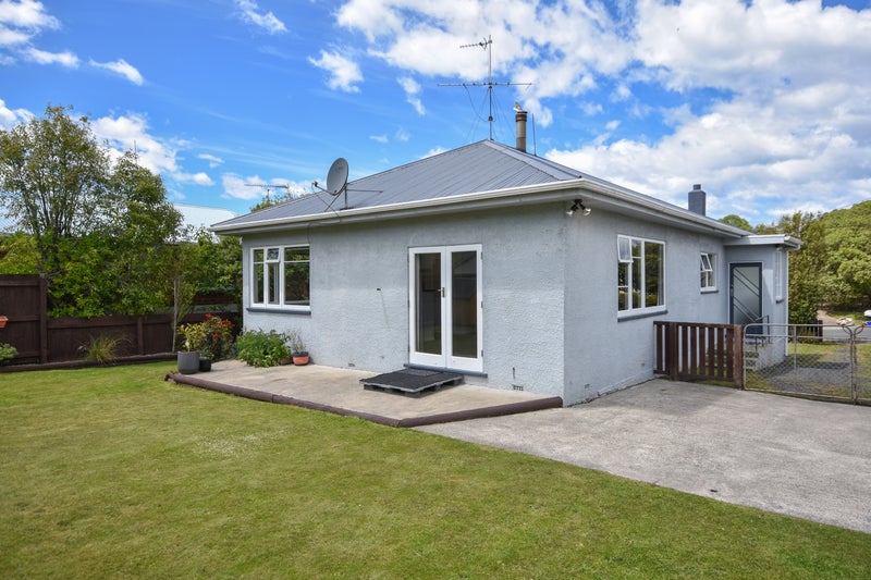 13 John Street, Ocean View, Dunedin - Carousel 2