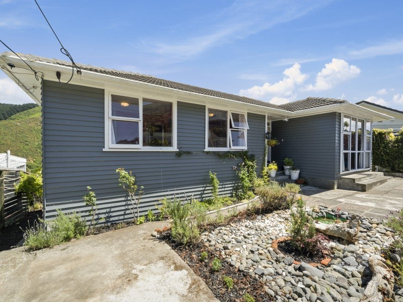 50 Montreal Grove, Kingston, Wellington - Carousel 2
