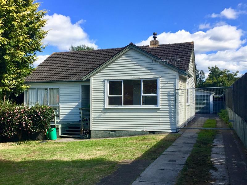 10 Dunkirk Street, Gate Pa, Tauranga - Carousel 1