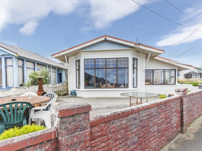 128 Lyall Parade, Lyall Bay, Wellington - Carousel 18
