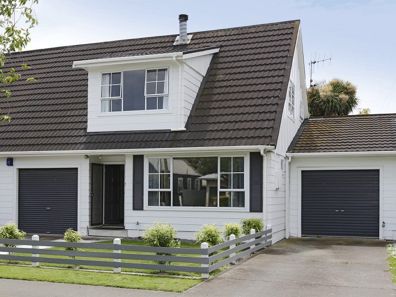 708 Queen Street West, Saint Leonards, Hastings - Carousel 1