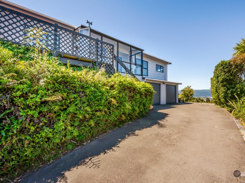 1/41 Pekanga Road, Normandale, Lower Hutt - Carousel 2