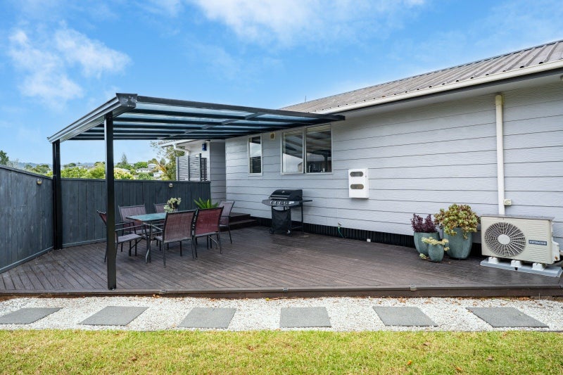 1/63 Rosier Road, Glen Eden, Auckland - Carousel 1