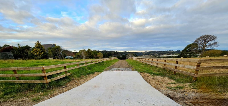 679 Ridge Road, RIVERHEAD, ALBANY - Carousel 2