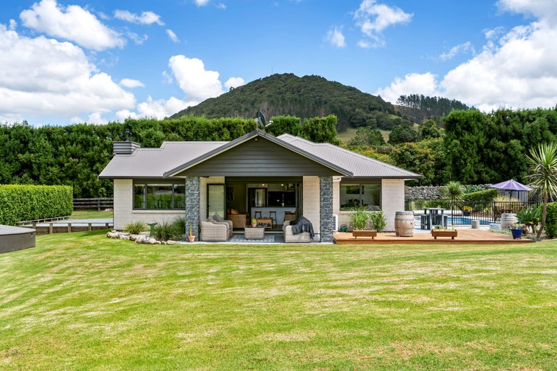 38 Jean Millington Lane, Whangarei - Carousel 1