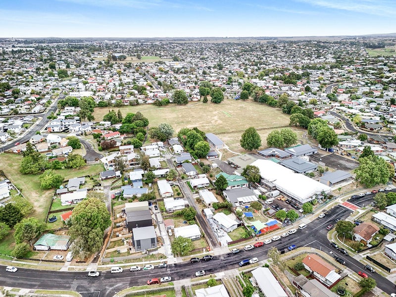 45A Crawshaw Drive, Nawton, Hamilton - Carousel 23