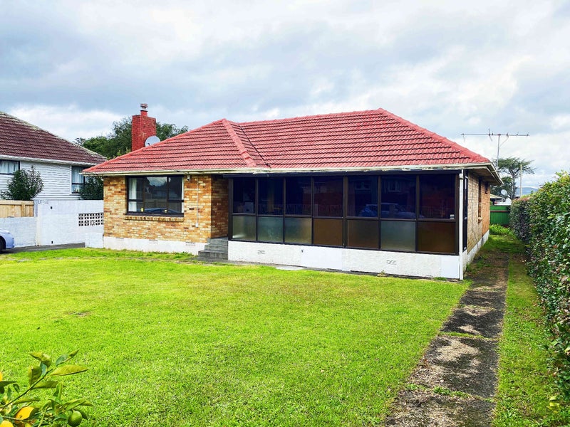 43 McAnnalley Street, Manurewa East, Auckland - Carousel 11