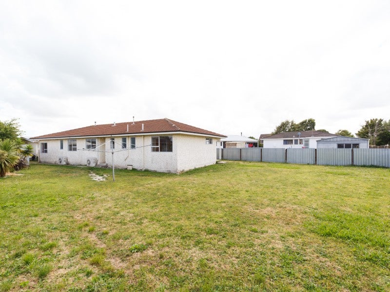 16 Cumberland Place, Kelvin Grove, Palmerston North - Carousel 19