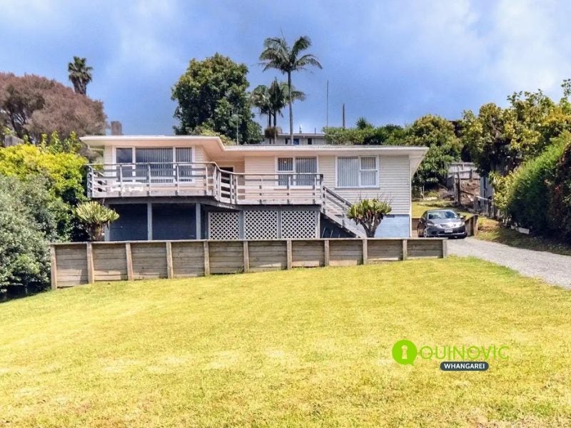 19 Mcinnes Avenue, Kamo, Whangarei - Carousel 1