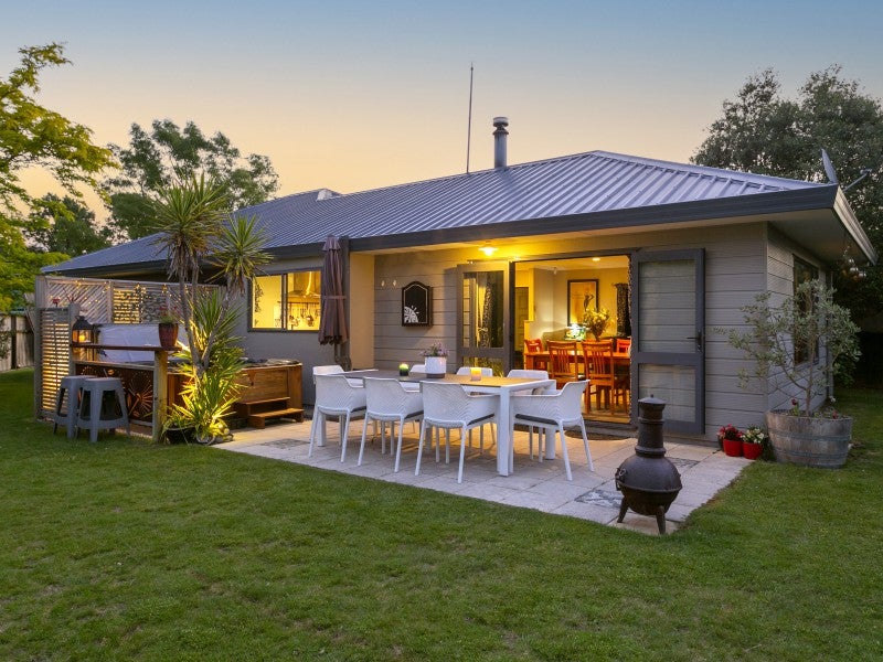 2 Balmoral Drive, Hilltop, Taupo - Carousel 1