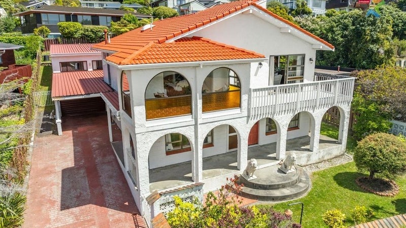 38 Bosun Terrace, Whitby, Porirua - Carousel 1