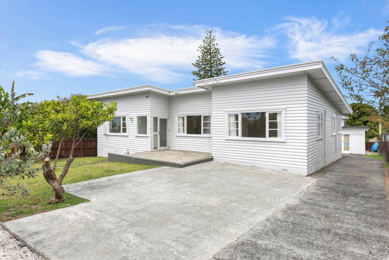 176 White Swan Road, Mount Roskill, Auckland - Carousel 2