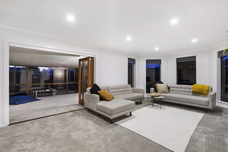 5 Goya Place, Bishopdale, Christchurch - Carousel 2