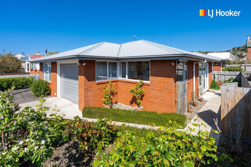 30 Surrey Street, Caversham, Dunedin - Carousel 1