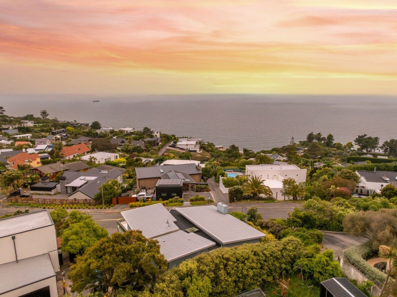 2 Peninsula View, Scarborough, Christchurch - Carousel 2