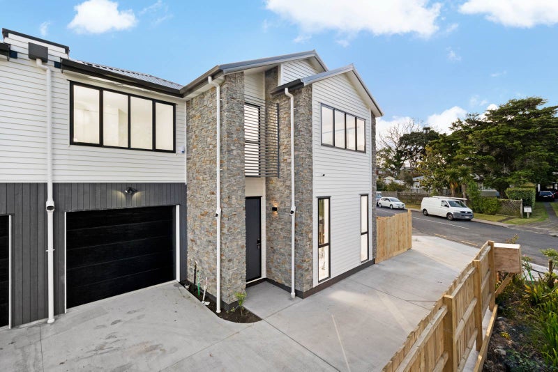 57A Sylvia Road, Hillcrest, Auckland - Carousel 1