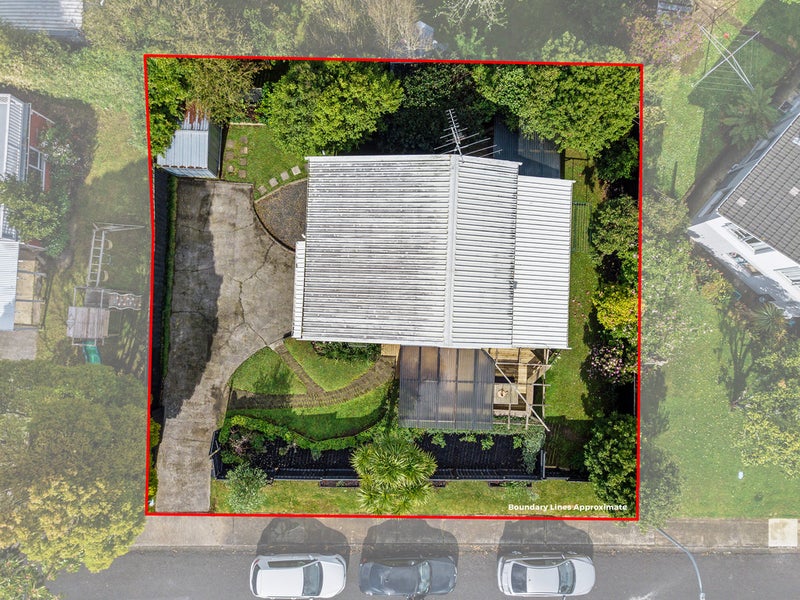 2/2 Oruamo Place, Beach Haven, Auckland - Carousel 19