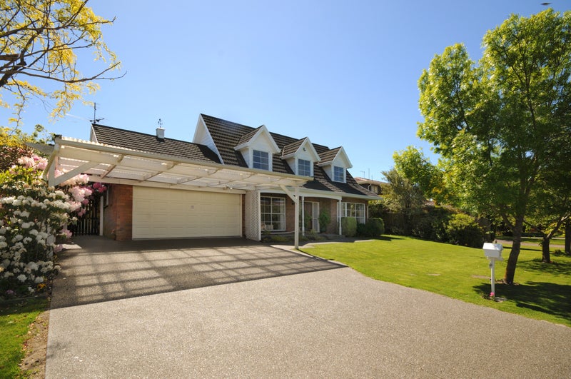 2 Hidcote Place, Burnside, Christchurch - Carousel 1