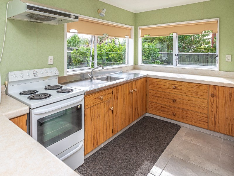 98 Fitzherbert Avenue, Tawhero, Whanganui - Carousel 2