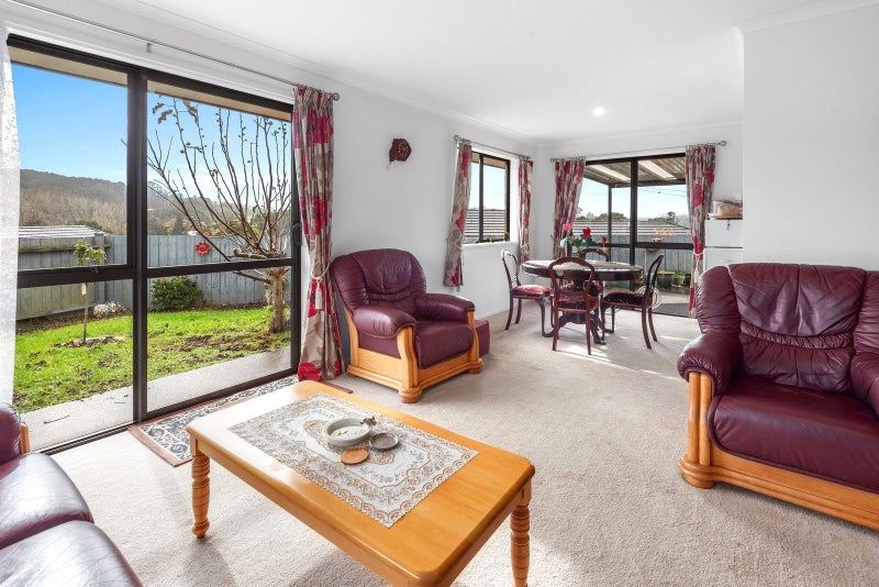 16 Maxwell Place, Kamo, Whangarei - Carousel 2