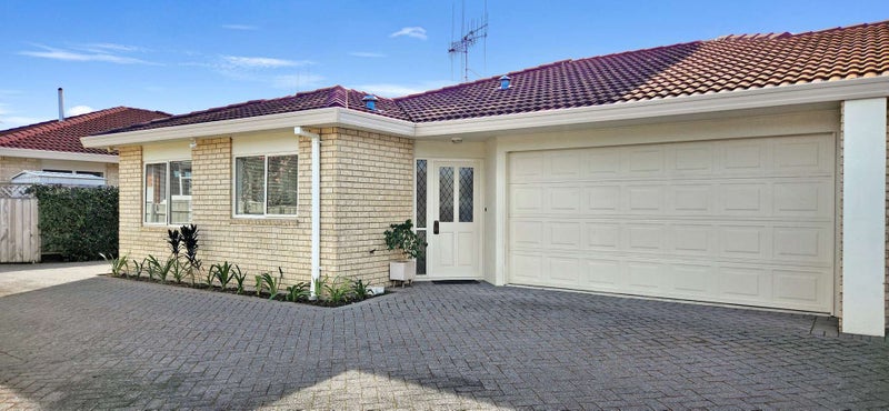 7A Lilac Place, Otumoetai, Tauranga - Carousel 1