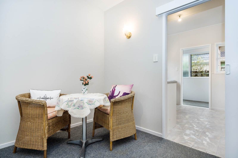 2/7 Station Road, Kamo, Whangarei - Carousel 2