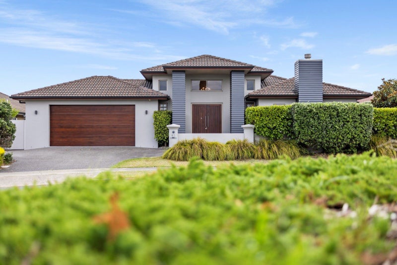 42 Palm Springs Boulevard, Papamoa Beach, Papamoa - Carousel 1