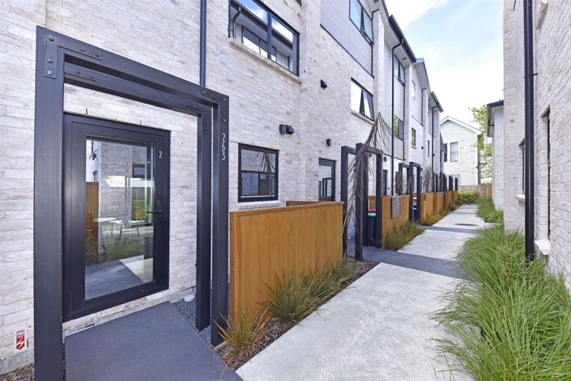 2/263 Gloucester Street, Christchurch Central, Christchurch - Carousel 2