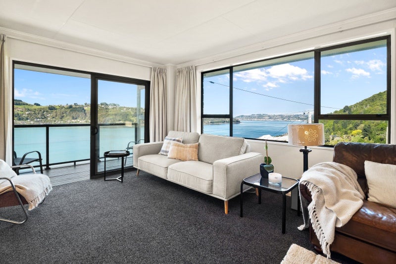 46 Adderley Terrace, Ravensbourne, Dunedin - Carousel 1