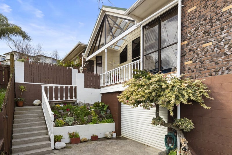 96 Cardiff Road, Pakuranga, Auckland - Carousel 1