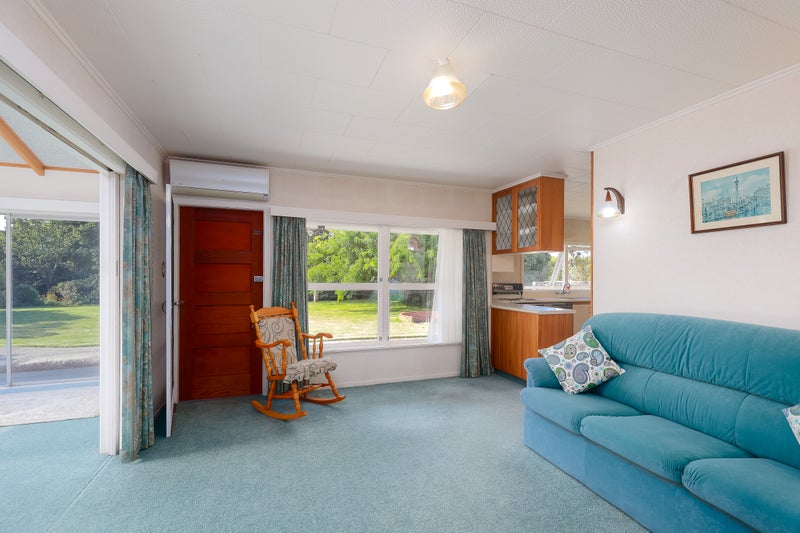 27 Anderson Road, Brooklyn - Carousel 2