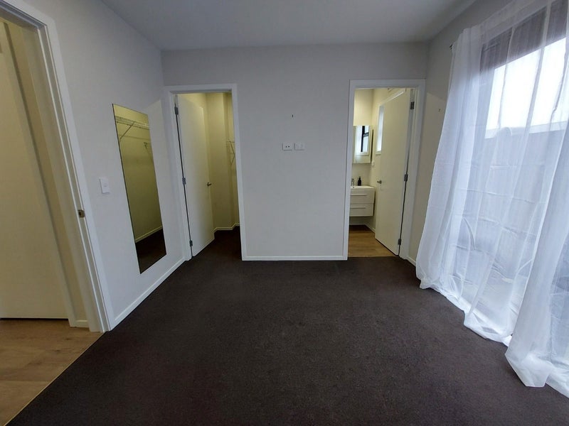 12 Village Quarter Lane, Frankton, Hamilton - Carousel 2