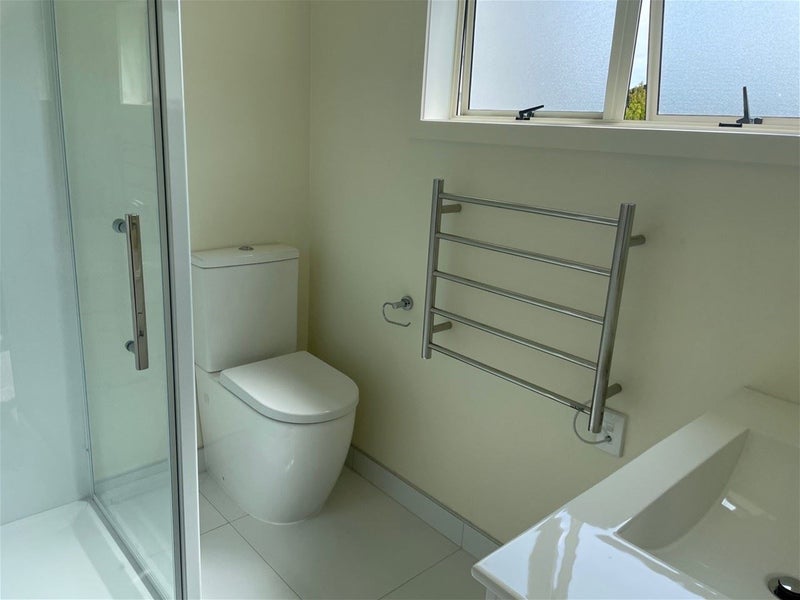 4/14 Fields Parade, Oteha, Auckland - Carousel 2