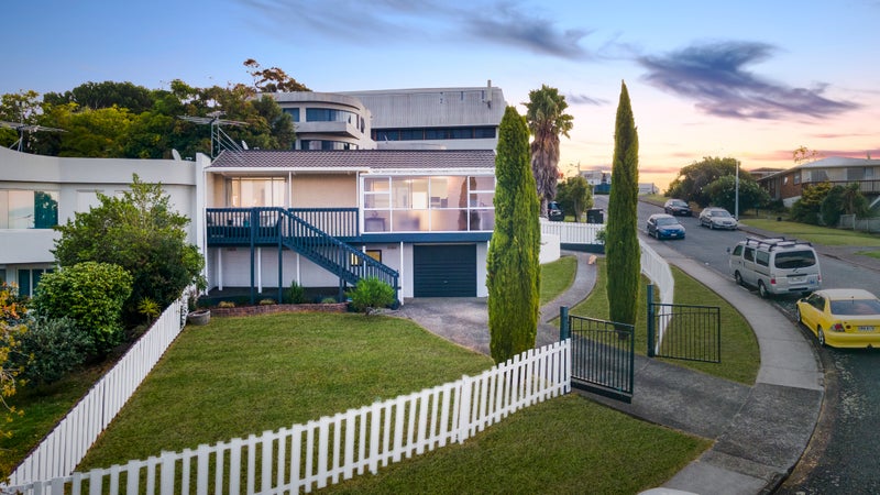 7A Tower Hill, Stanmore Bay, Whangaparaoa - Carousel 1