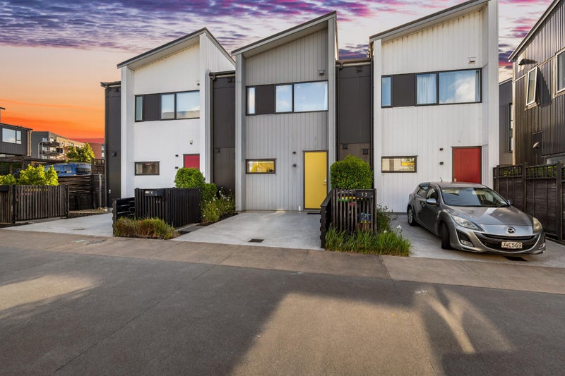 14 Piko Lane, Hobsonville, Auckland - Carousel 1