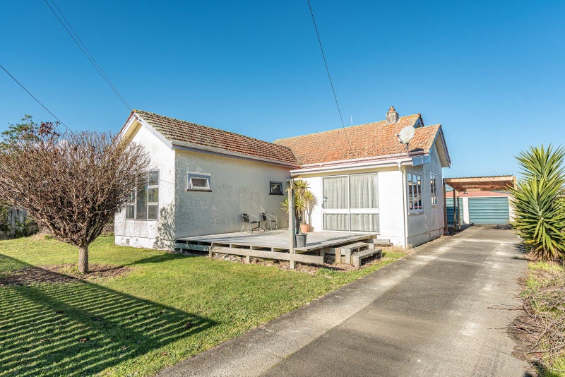 10 Mahoney Street, Whanganui East, Whanganui - Carousel 1