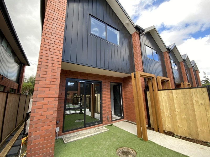 7/12 Biddle Crescent, Taita, Lower Hutt - Carousel 1