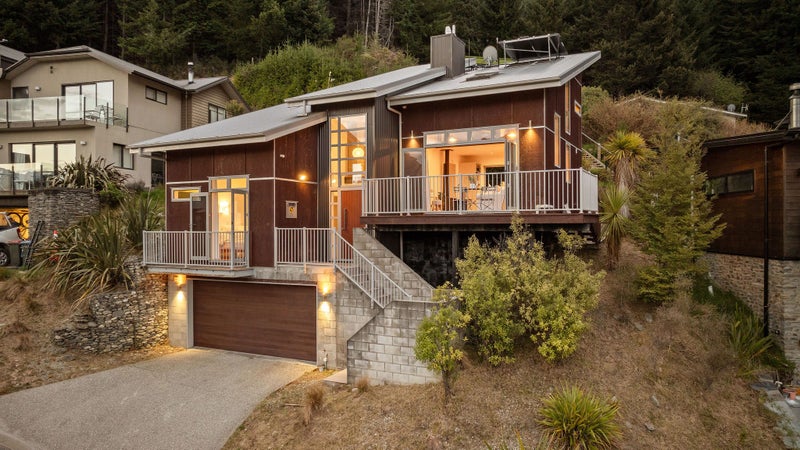 47 Dart Place, Fernhill, Queenstown - Carousel 38