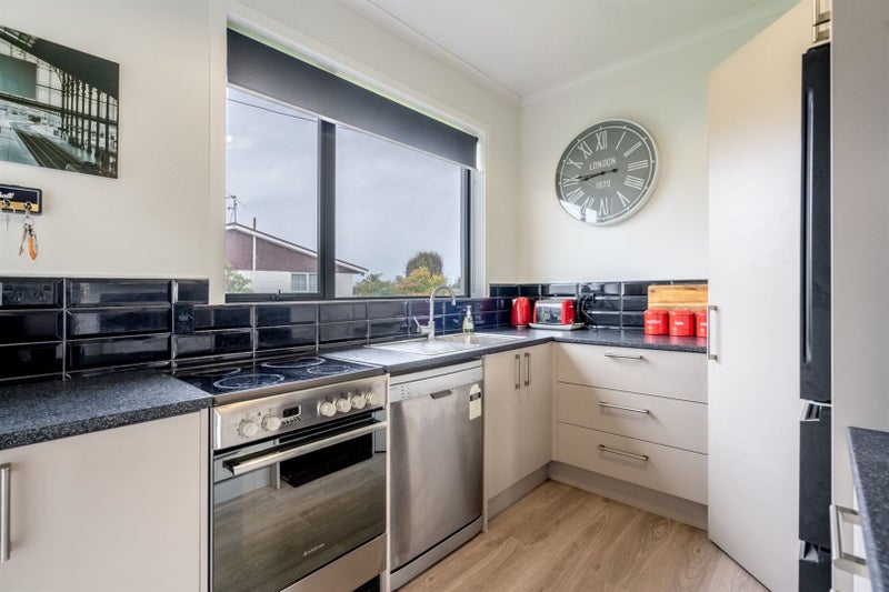 279 Pomona Street, Strathern, Invercargill - Carousel 2