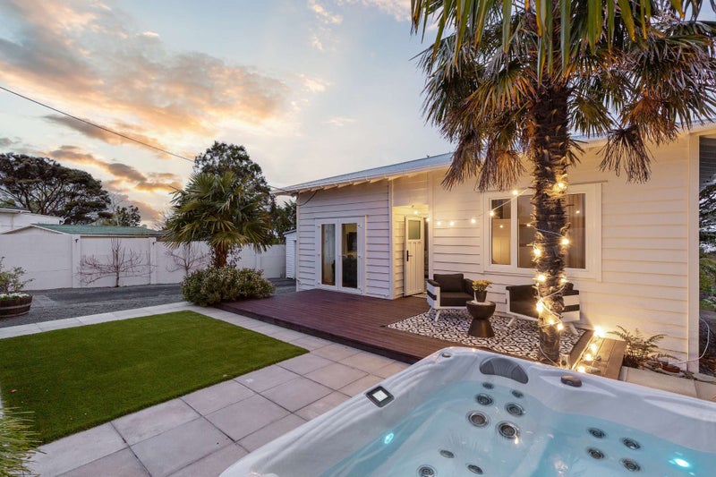 54 Rangatira Road, Beach Haven, Auckland - Carousel 1