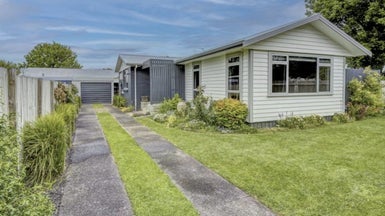 47 Morrow Avenue, St Andrews, Hamilton - Carousel 1