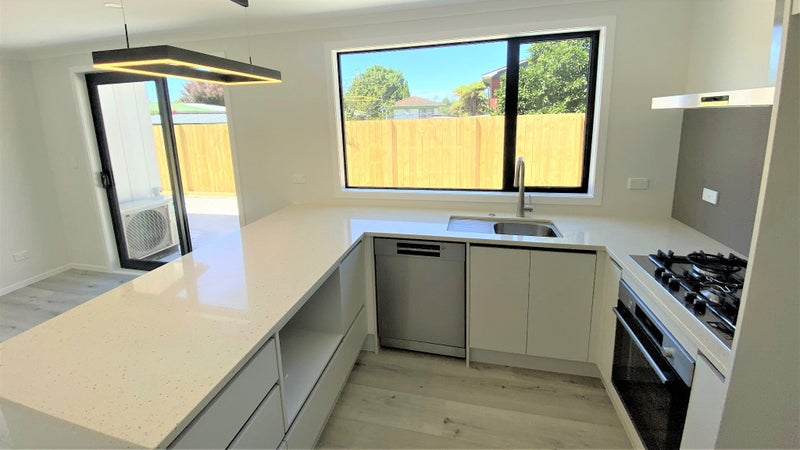 43A Lake Crescent, Hamilton Lake, Hamilton - Carousel 2