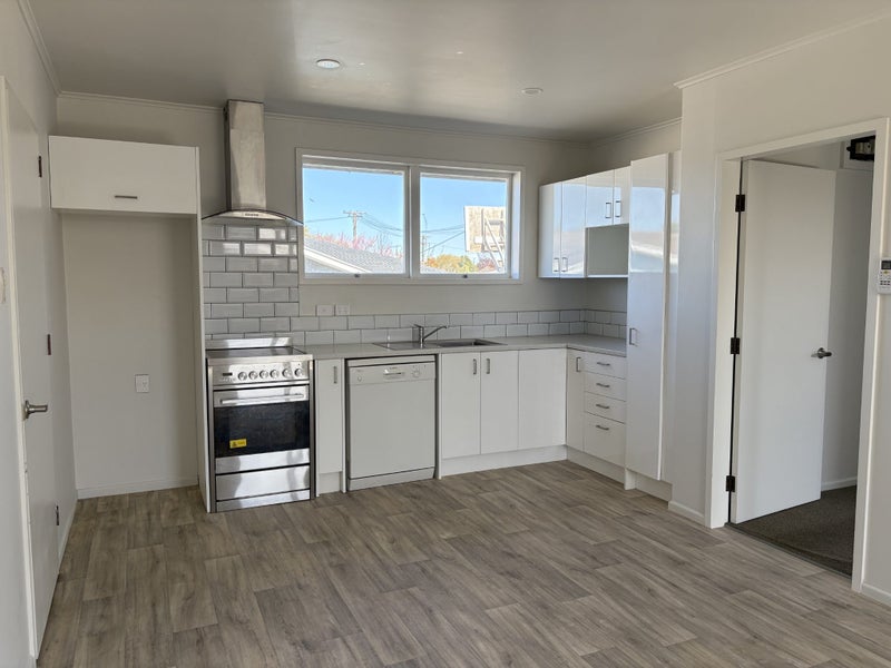 1/72 Epsom Road, Sockburn, Christchurch - Carousel 2