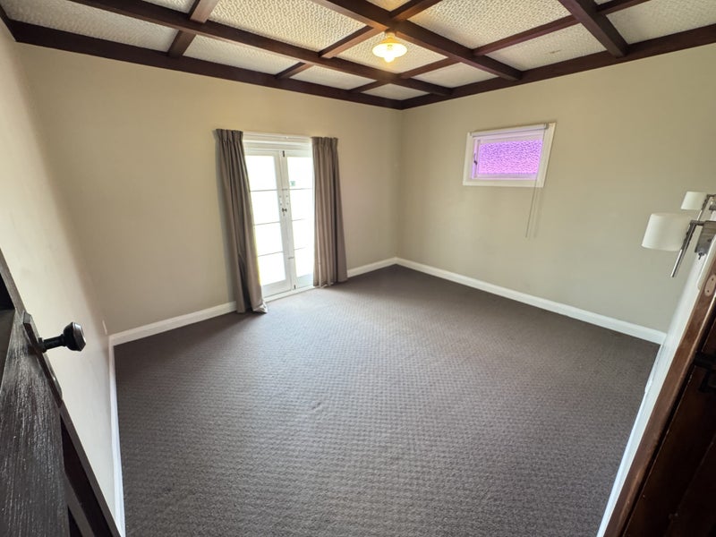 510 Tremaine Avenue, Takaro, Palmerston North - Carousel 9